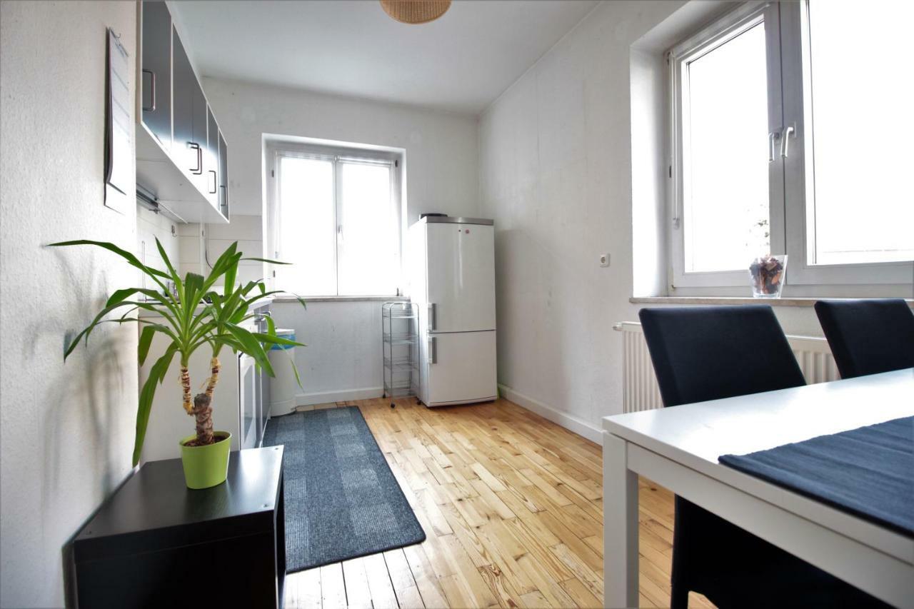 Charming 3-Bedroom Apartment With Parking Lot Wurzburg Exterior photo